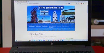 Die Homepage i-love-gelsenkirchen auf einem Laptop