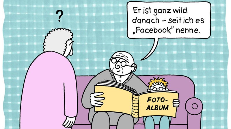 Karikatur Opa sitzt mit Enkel auf Sofa