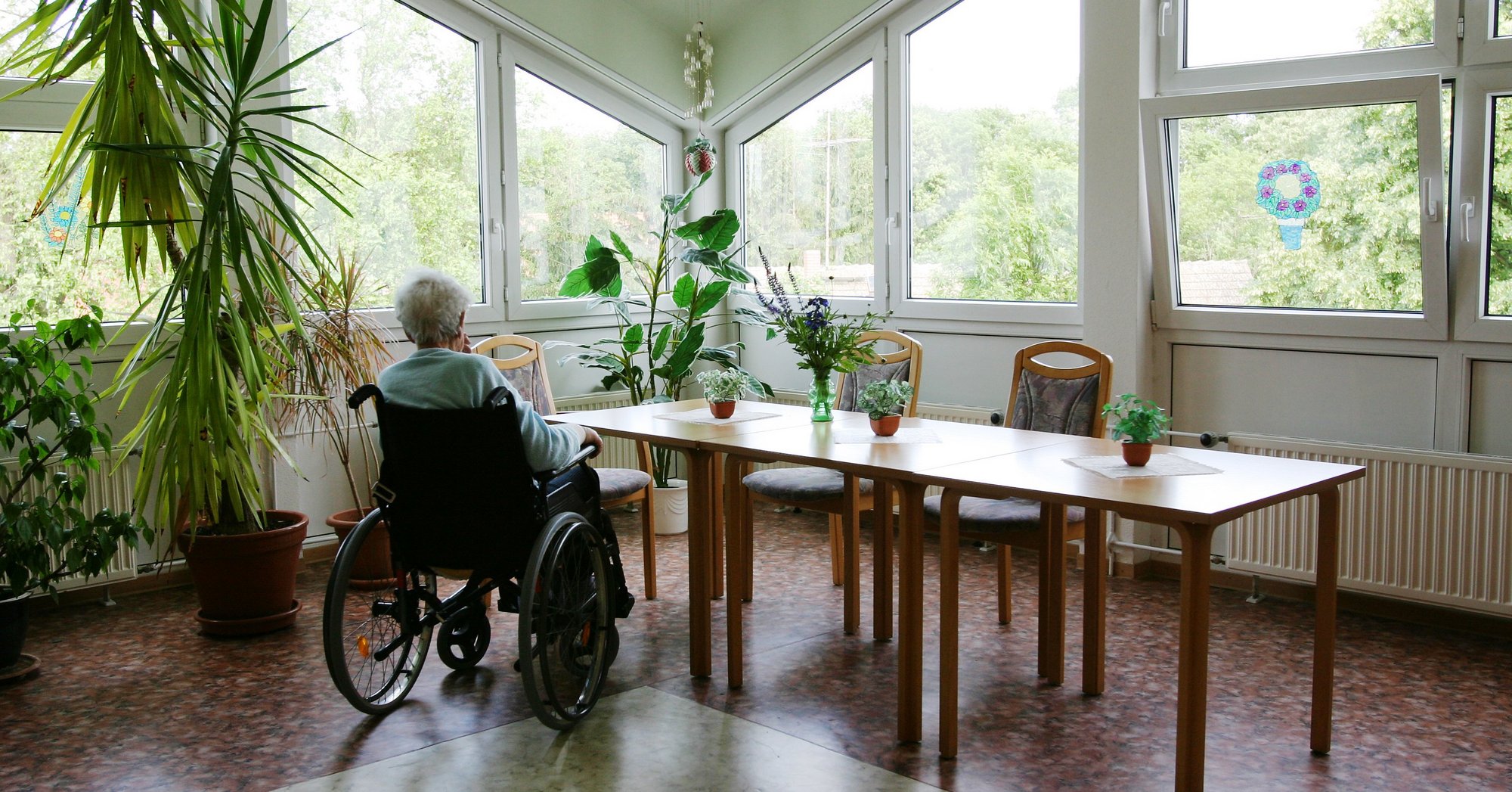 Gutachten von Friedhelm Hufen zu Menschenwürdeverletzungen in Pflegeheimen