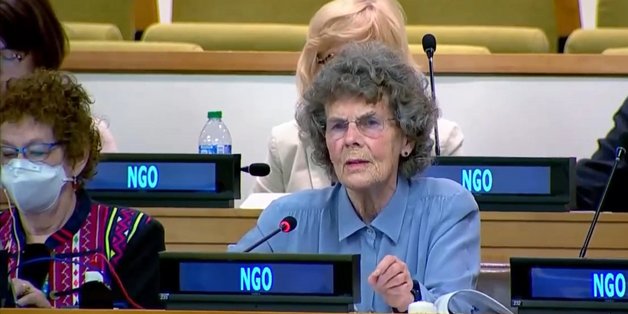 Vorstandsmitglied Heidrun Mollenkopf gibt in der UN ein statement ab